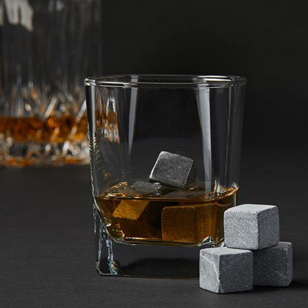 Bad gift ideas for whisky drinkers - Whisky Stones